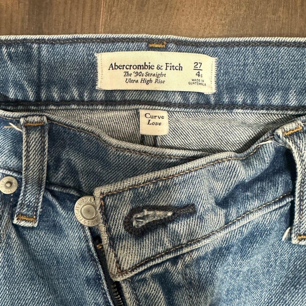 A&F Jeans 90s straight ultra high rise CURVE LOVE